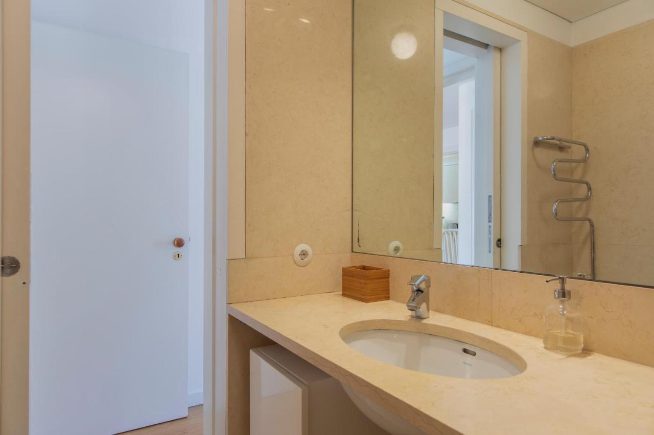 Downtown Santa Justa Apartment Lissabon
